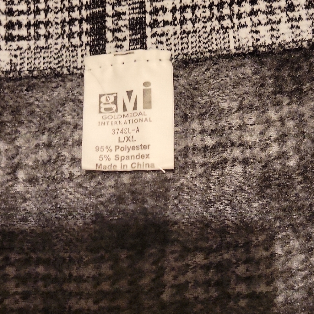 💲Black and White Plaid Warm Leggings Sz L 3/$8 - Picture 2 of 4